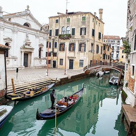 Pink House In Venice City Center Apartment Luaran gambar